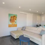 Gorgeous In With House Sea View Apartament